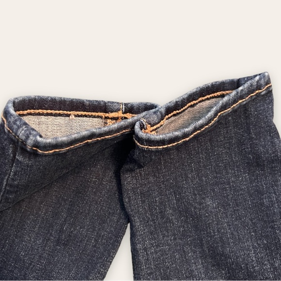 AMERICAN EAGLE - AE Ne(x)t Level Super High-Waisted Jegging in Medium Wash, 29” - Picture 11 of 16